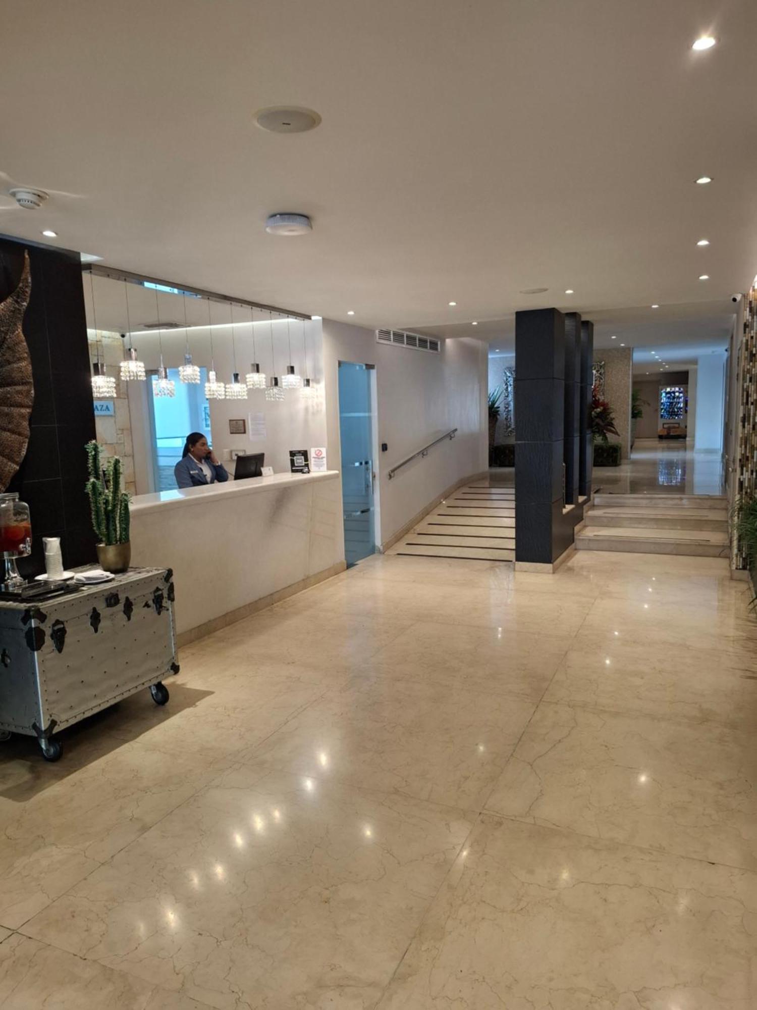 Hotel Washington Plaza 4*